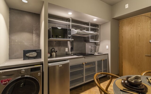 Casa Londres by Kukun