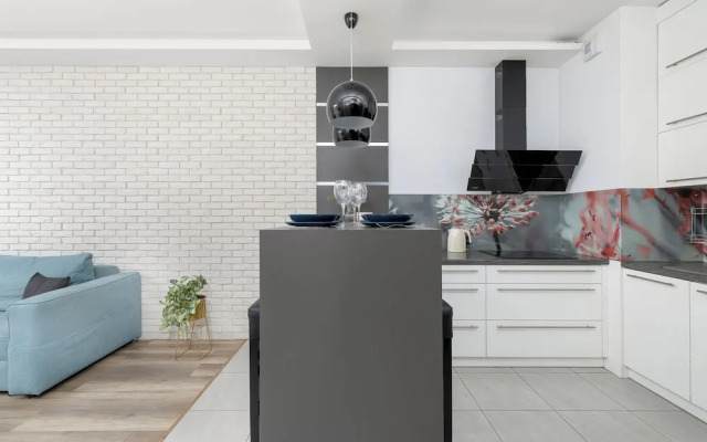 Cracow Apartment With Terrace by Renters