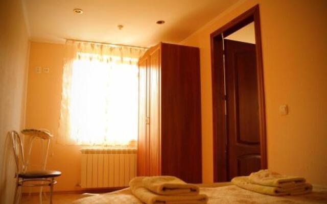 Cozy Rooms