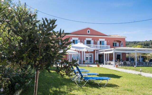 Christina Beachfront Rooms By Hotelius