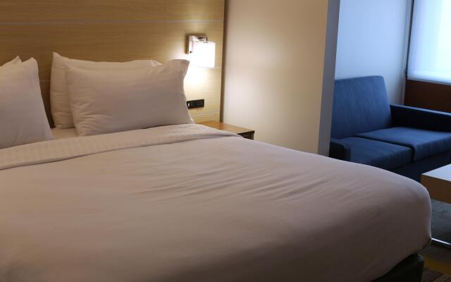Holiday Inn Express Biloxi - Beach Blvd by IHG
