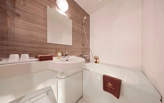 Shinsaibashi Higashi Crystal Hotel