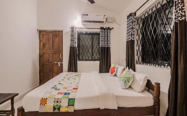 OYO 24114 Home Decent Studio Candolim