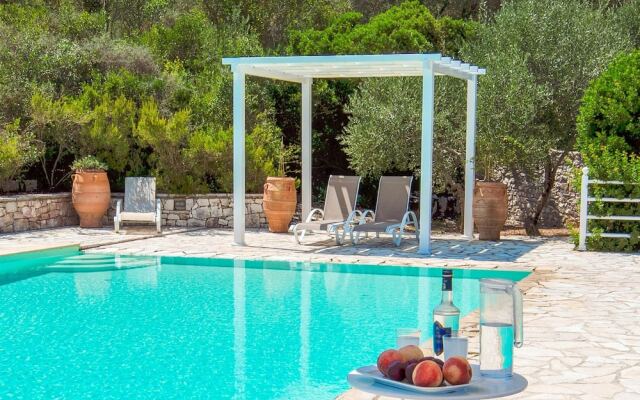 Villa Dionisis in Paxi