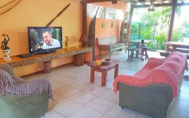Casa de Temporada 4 Coqueiros, 16 Hóspedes, Piscina, 4 Suítes e Churrasqueira em Itacaré Bahia