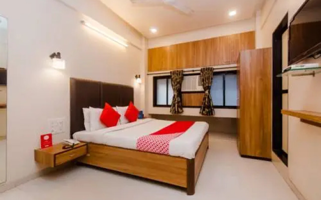 OYO 935 Hotel Palkhee