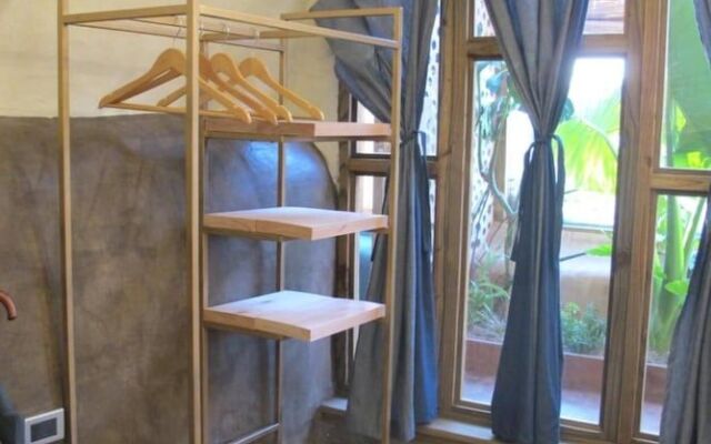 Caliu Earthship Ecolodge