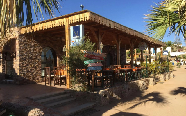 Shark Bay Oasis