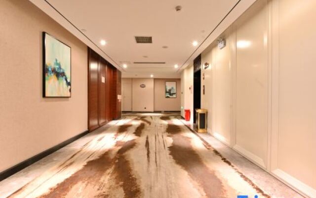 Zhongquan Junlin International Hotel (Fuyang Linquan County Government Branch)