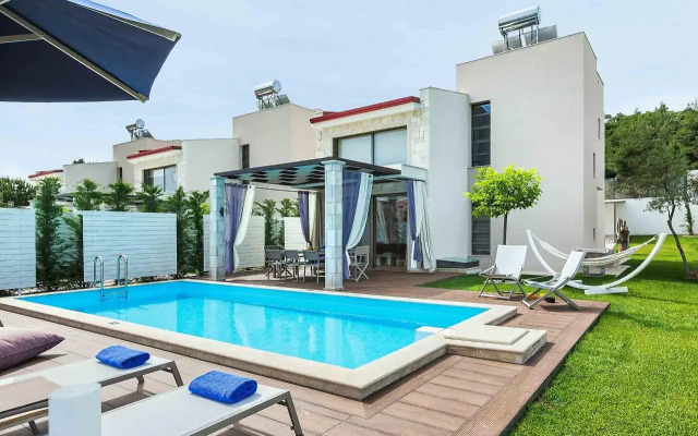 W Villas Halkidiki