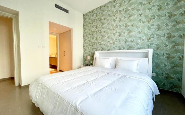 Wonderful 2bedroom with Balcony -Dubai Hills