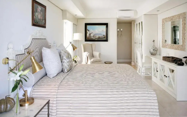 The Twelve Apostles Hotel and Spa