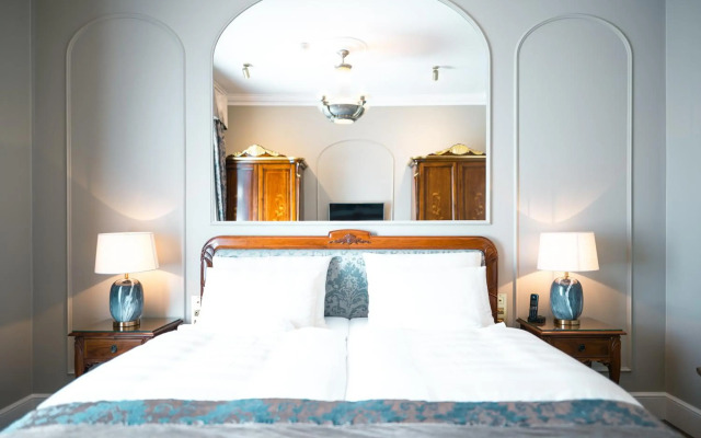 Miramar Hotel