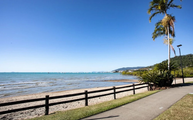 Hazelwood Gardens - Pool - Free parking