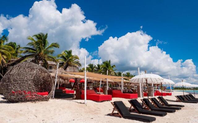 Serenity Authentic Glamping Tulum