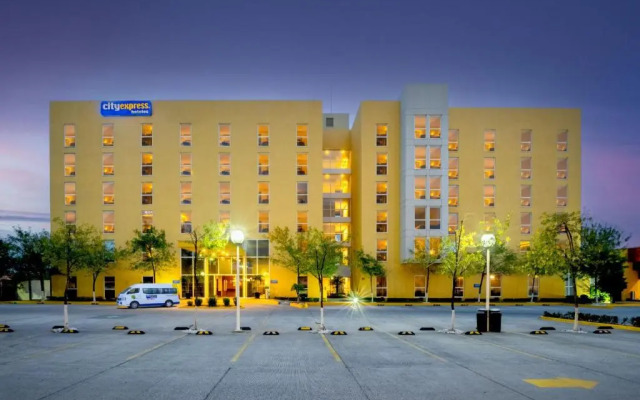 City Express Suites by Marriott Silao Aeropuerto
