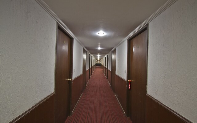OYO 8606 Hotel Snow Princess