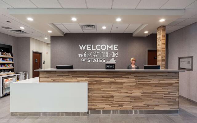 Hampton Inn Winchester N/Conference Center, VA