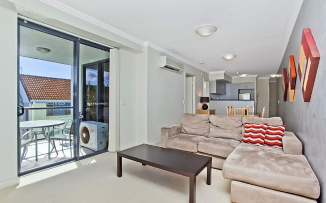 Aqualine Apartments
