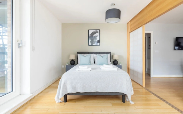 Spacious 2 Bed Apartment in Dalston