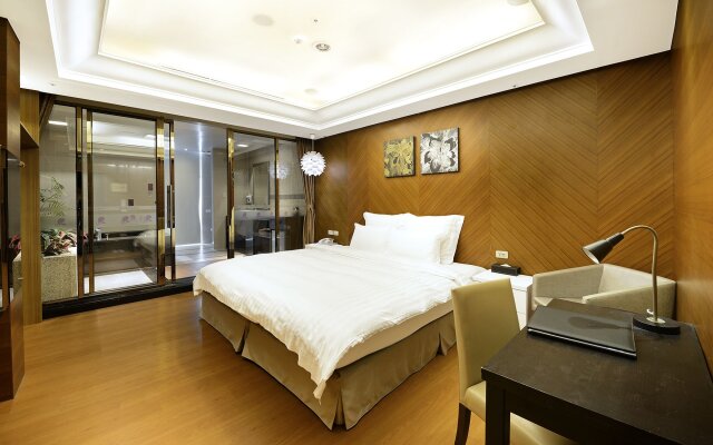 UINN RELAX HOTEL (New Taipei Linkou)