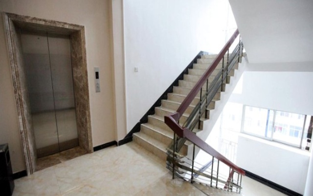 GreenTree Inn Nanchang Xihu Zhanqian West Road Sheng Jin Ta Business Hotel – Hotel Rooms – Shangrao