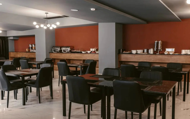 Отель Splendid Tbilisi