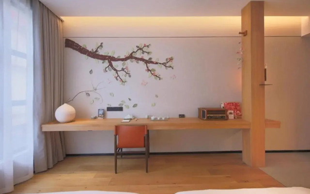 Timeless Boutique House