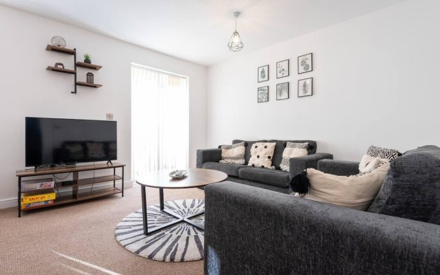 Stunning 3-bed House in Derby