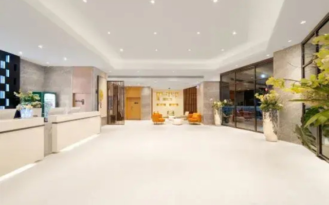 Fashion Hotel (Deqing Cultural Square Branch)