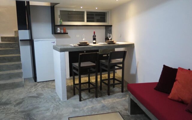 Lory House