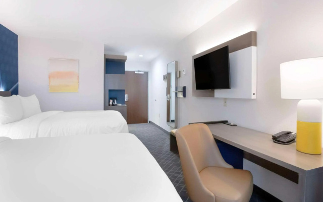 Comfort Inn & Suites Mountain Grove US-60