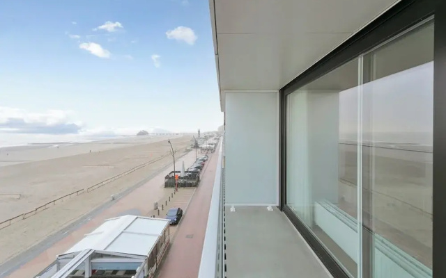 Flat in Blankenberge With Stunning Sea Views