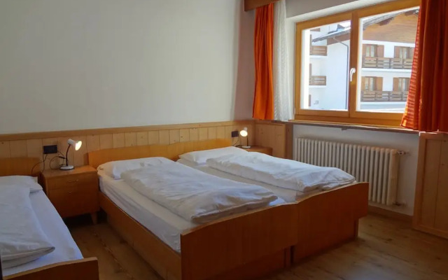 Ciasa Ramon & Bernard Apartments