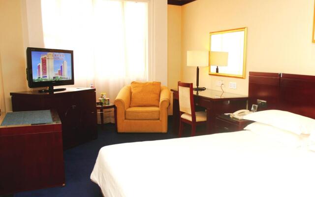 Poly Plaza Hotel