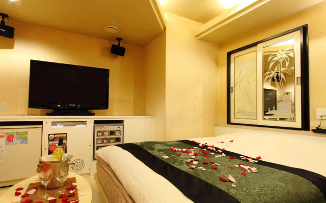 Restay Fuchu - Adult Only