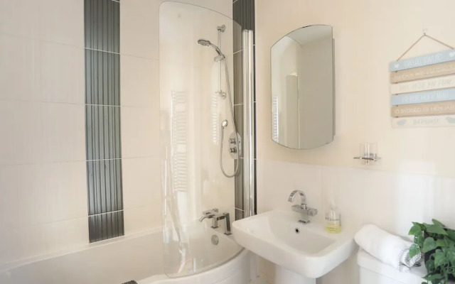 4 Pen Llanw Tides Reach