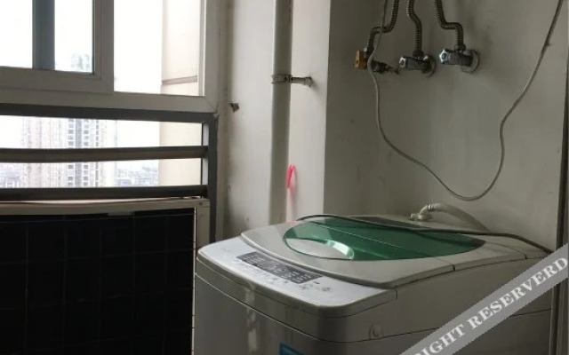 Zhengyang Business Hotel