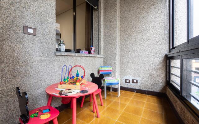 Home2Book Spacious Classic Design Apartment Center