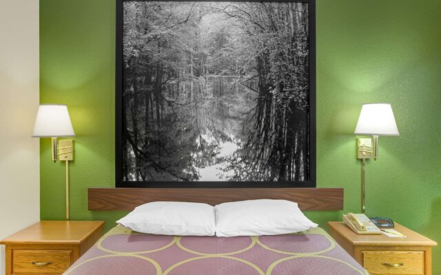 Super 8 By Wyndham Radford Va