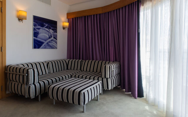 SANA Sesimbra Hotel