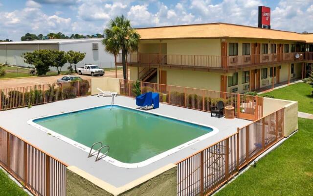 OYO Hotel Lake Charles Hwy 10