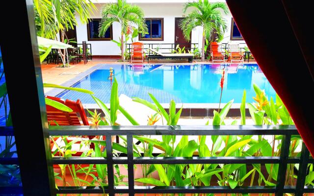 Huylin Angkor Boutique
