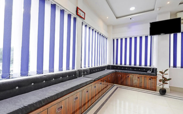 Collection O 91337 Lakhi Guest House