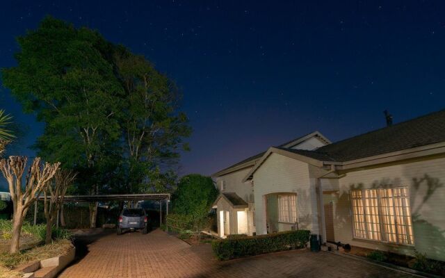 Hillwatering Country House