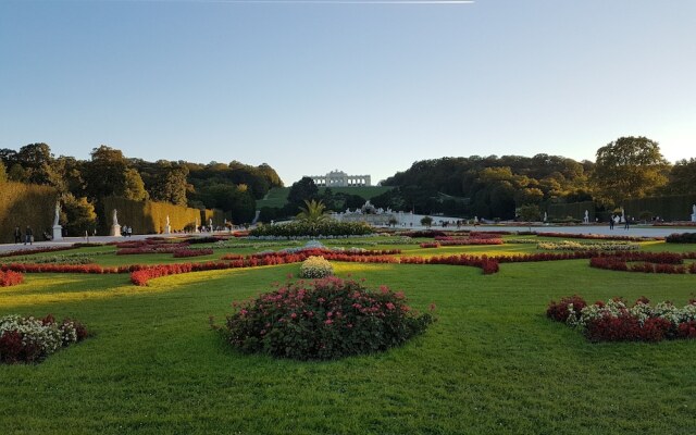 Sunny Apartments - Schoenbrunn