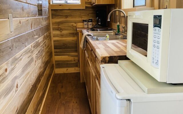 Travellers Rest Cabins and RV Park