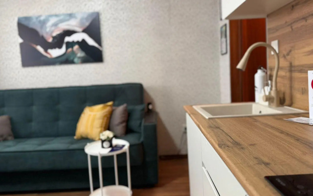 Yousinn на улице Одоевского 1/2