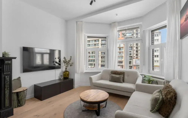 Renovated Apartment for Family