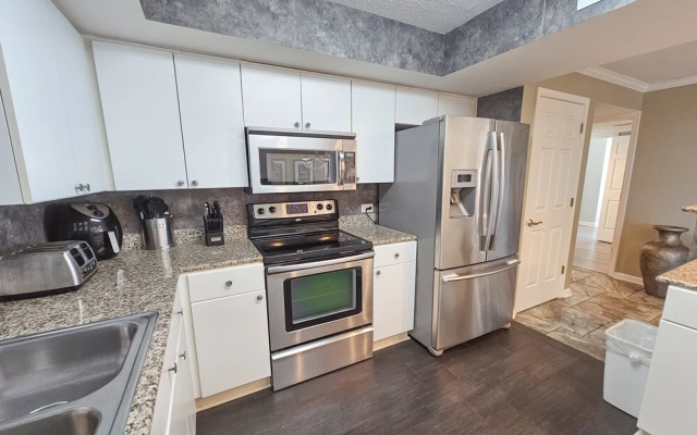 1910 Brighton 3 Bedroom Condo